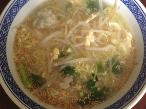 ワンタンと菜の花入り☆ふんわりかき玉塩ラーメン。